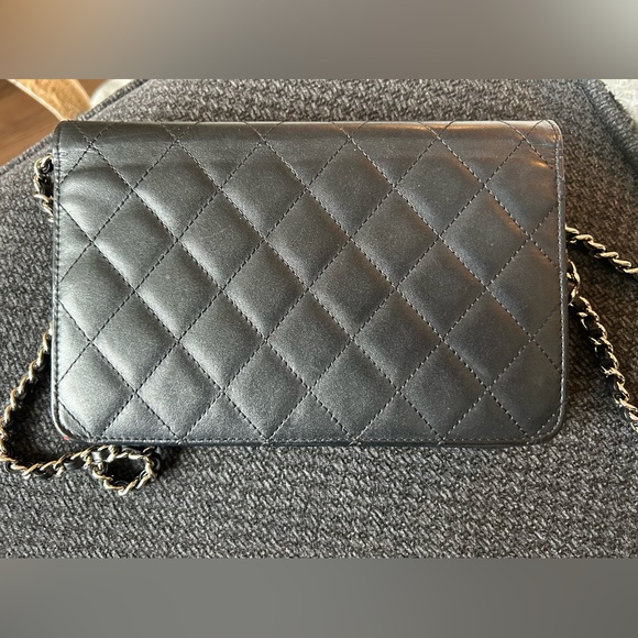 Chanel Cambon Clutch w/ Chain (Vintage) - Picture 4 of 11